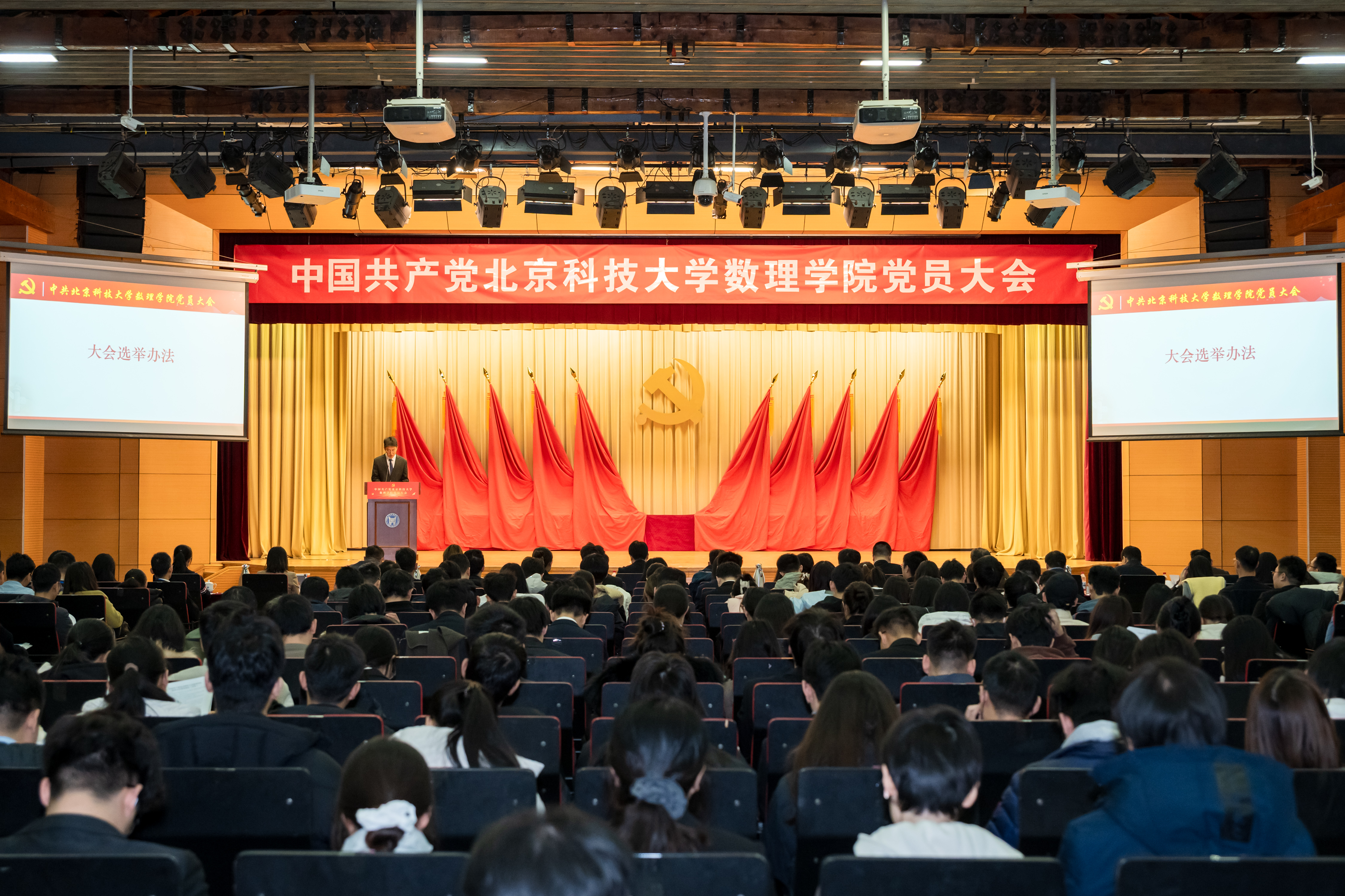 1763693198852400.jpg 1763693198852400.jpg